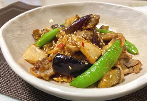 今日のキムチ料理レシピ：豚肉と茄子のキムチみそ炒め