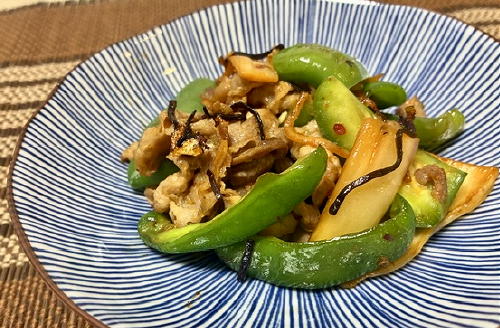 今日のキムチ料理レシピ：豚肉とピーマンとキムチの塩昆布炒め