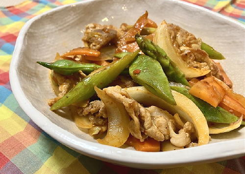 今日のキムチ料理レシピ：豚肉と野菜のキムチケチャップ炒め