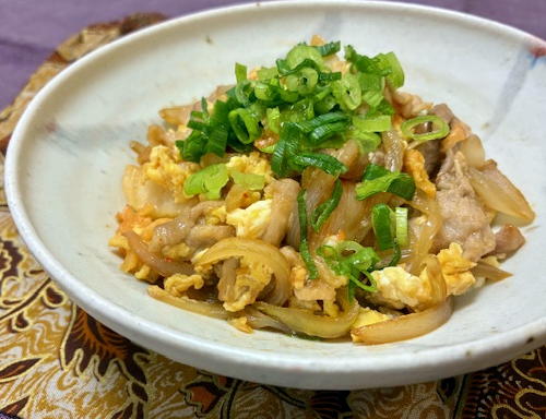 今日のキムチ料理レシピ：豚こまとキムチの卵とじ