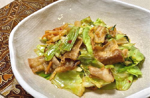 今日のキムチ料理レシピ：豚バラとキャベツのキムチ大葉炒め