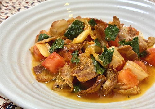 今日のキムチ料理レシピ：豚肉のトマトキムチ炒め