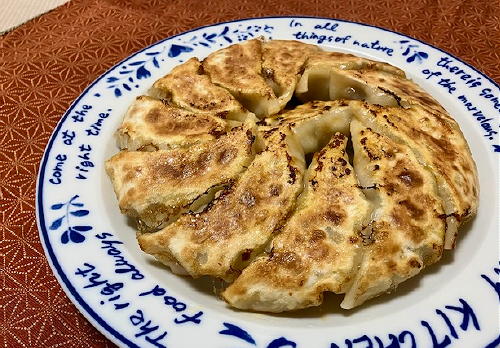 今日のキムチ料理レシピ：ピリ辛セロリ餃子