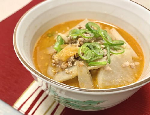 今日のキムチ料理レシピ：大根とキムチとひき肉の味噌汁