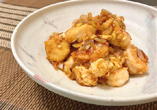 今日のキムチ料理レシピ：エビと厚揚げのピリ辛ケチャップ炒め