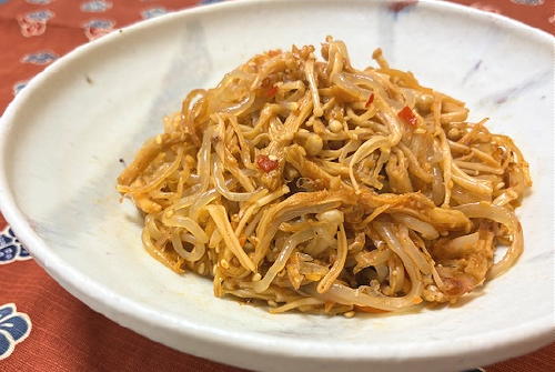 今日のキムチ料理レシピ：エノキとしらたきのピリ辛きんぴら