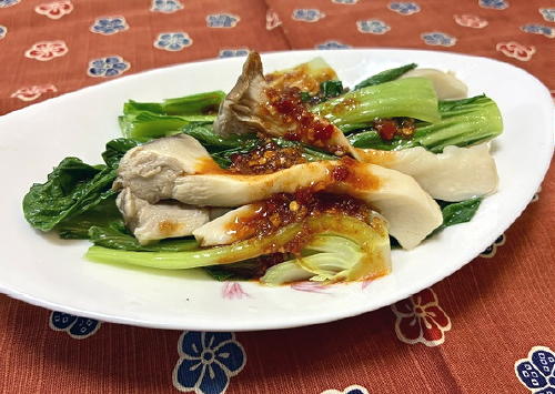 今日のキムチ料理レシピ：青梗菜とエリンギのピリ辛ダレ