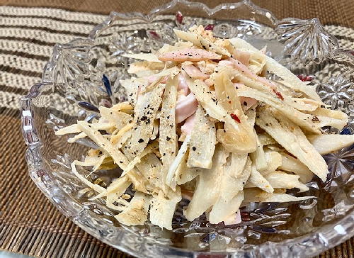 今日のキムチ料理レシピ：ごぼうとキムチのサラダ
