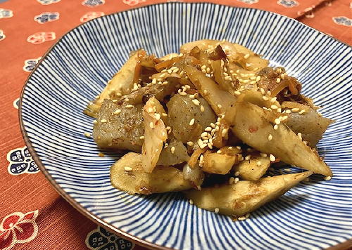 今日のキムチ料理レシピ：ゴボウとこんにゃくとキムチのきんぴら