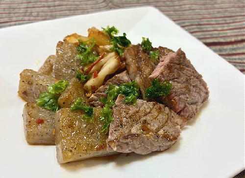 今日のキムチ料理レシピ：牛肉とこんにゃくのキムチ炒め