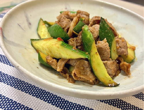 今日のキムチ料理レシピ：牛肉と胡瓜のピリ辛炒め