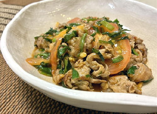 今日のキムチ料理レシピ：牛肉とトマトのキムチ炒め