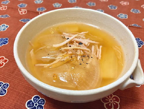 今日のキムチ料理レシピ：大根とハムのキムチスープ