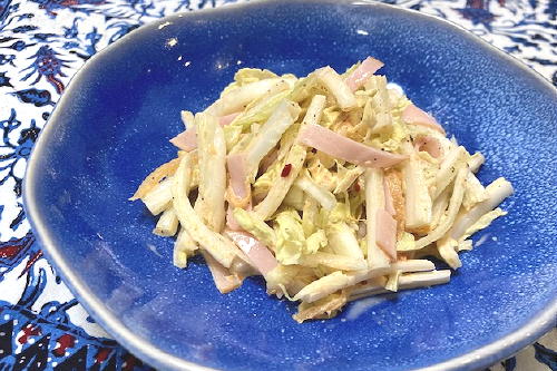 今日のキムチ料理レシピ：白菜とハムのピリ辛マヨ和え