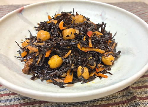 今日のキムチ料理レシピ：ひじきとひよこ豆のピリ辛煮