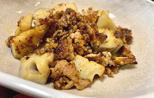 今日のキムチ料理レシピ：レンコンのピリ辛ひき肉炒め