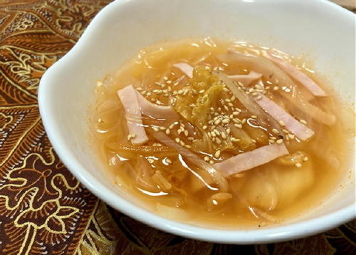今日のキムチ料理レシピ：ハムとキムチの春雨スープ