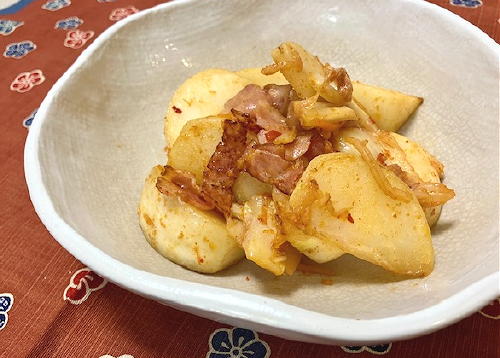 今日のキムチ料理レシピ：カブとベーコンのキムチ炒め