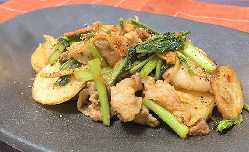 今日のキムチ料理レシピ：豚肉とカブのキムチ炒め