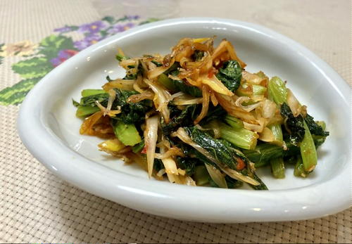 今日のキムチ料理レシピ：カブの葉のピリ辛炒め
