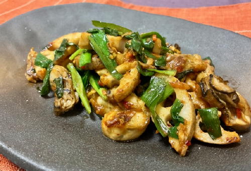 今日のキムチ料理レシピ：カキとレンコンのピリ辛炒め