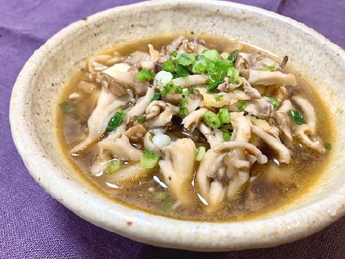 今日のキムチ料理レシピ：豚肉ときのこのキムチスープ