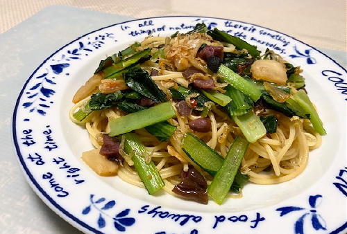 今日のキムチ料理レシピ：小松菜としば漬けのキムチパスタ