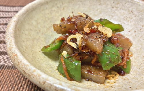 今日のキムチ料理レシピ：こんにゃくとピーマンのピリ辛醤油炒め