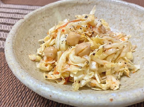 今日のキムチ料理レシピ：キャベツとひよこ豆のピリ辛和え