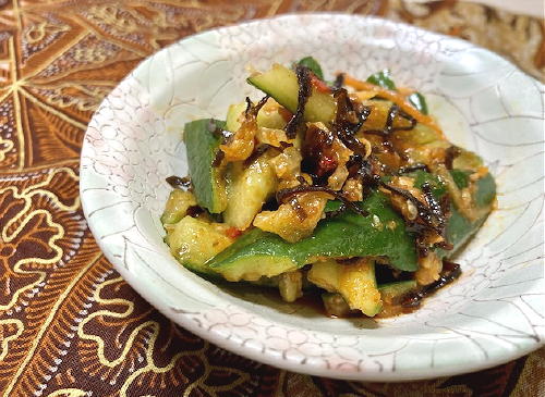 今日のキムチ料理レシピ：胡瓜のピリ辛塩昆布和え