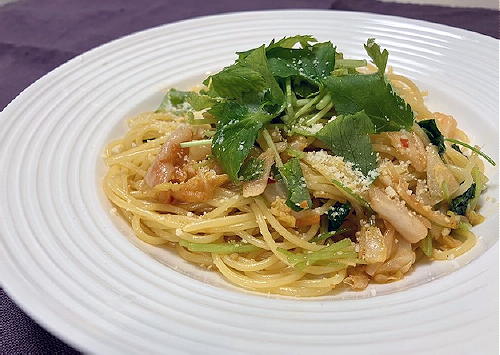 今日のキムチ料理レシピ：ミツバとキムチのスパゲティ