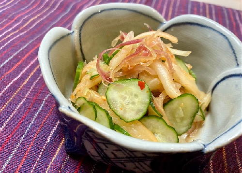 今日のキムチ料理レシピ：胡瓜とみょうがのキムチ和え