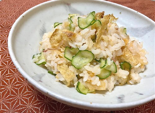 今日のキムチ料理レシピ：みょうがと胡瓜とキムチの酢飯