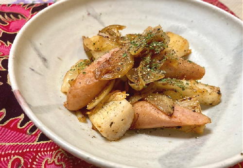 今日のキムチ料理レシピ：長いもとソーセージのキムチ炒め