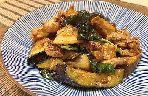 今日のキムチ料理レシピ：茄子と豚肉とキムチのバジル焼き