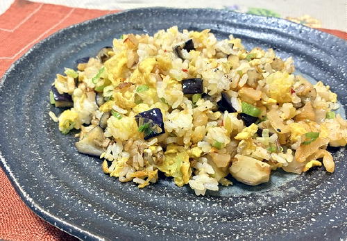 今日のキムチ料理レシピ：茄子キムチチャーハン