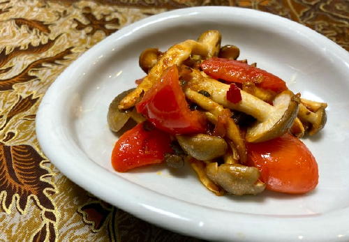 今日のキムチ料理レシピ：パプリカとしめじのピリ辛みそ炒め