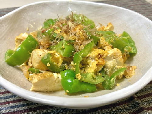 今日のキムチ料理レシピ：ピーマンとキムチのチャンプルー