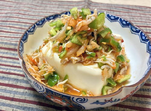 今日のキムチ料理レシピ：シラスとピーマンとキムチの冷奴