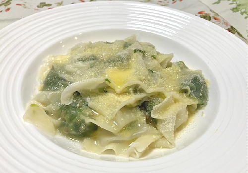 今日のキムチ料理レシピ：ほうれん草とキムチのラビオリ風