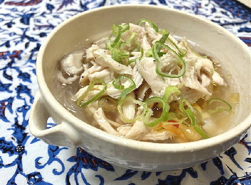 今日のキムチ料理レシピ：ささみとキムチの春雨スープ