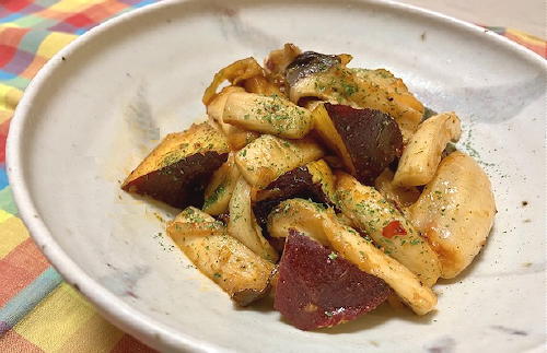 今日のキムチ料理レシピ：サツマイモとエリンギのキムチマヨ炒め