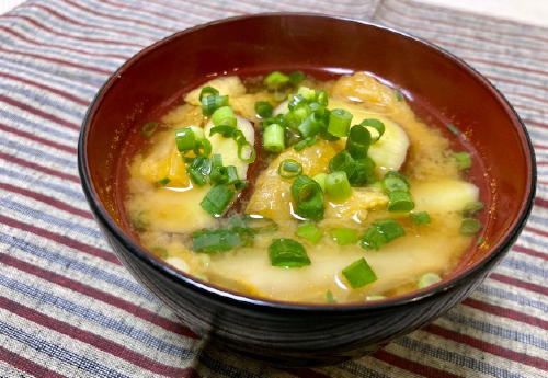 今日のキムチ料理レシピ：さつまいもとキムチのお味噌汁