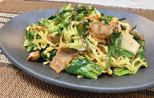 今日のキムチ料理レシピ：豚バラキムチ焼きそば