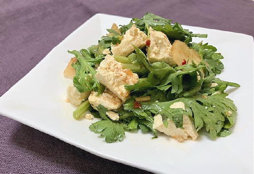 今日のキムチ料理レシピ：豆腐と春菊とキムチのサラダ