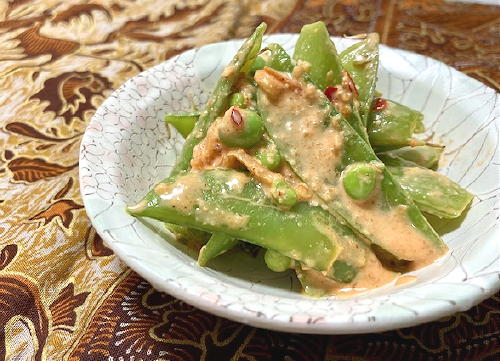 今日のキムチ料理レシピ：スナップえんどうのピリ辛ケチャマヨ和え