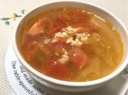 今日のキムチ料理レシピ：ひき肉入りトマトとキムチのスープ