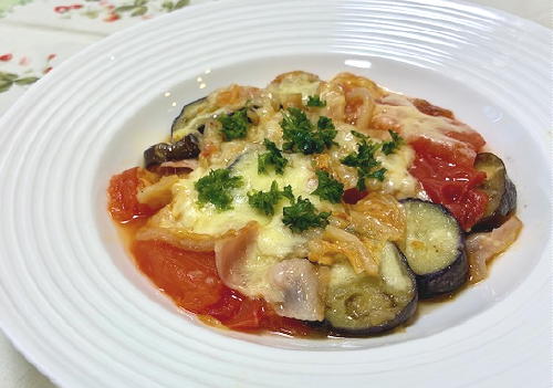 今日のキムチ料理レシピ：茄子とトマトのキムチチーズ焼き