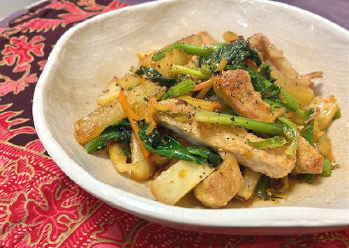 今日のキムチ料理レシピ：豚肉とほうれん草のキムチ炒め