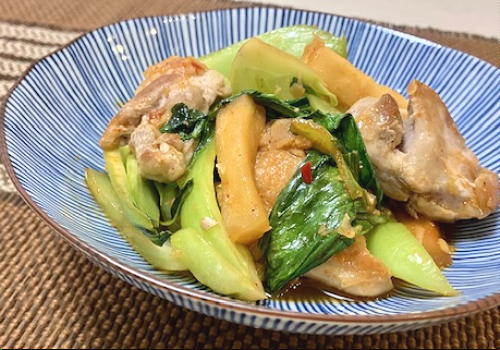 今日のキムチレシピ：鶏肉と青梗菜のキムチオイスターソース炒め